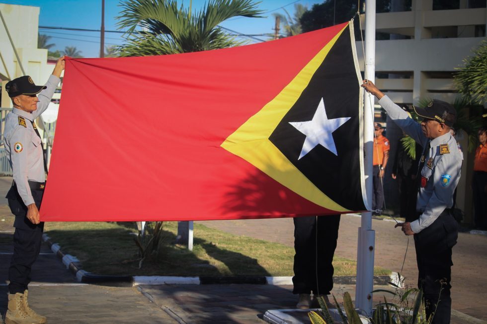 MI PREZIDI SERIMÓNIA ISAR BANDEIRA NASIONÁL FULAN-JULLU NIAN