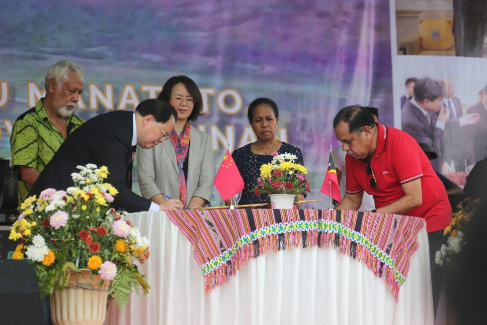 GOVERNU NO PROVÍNSIA HUNAN HAMETIN KOOPERASAUN IHA ÁREA AGRIKULTURA, PESKA, PEKUÁRIA, VETERINÁRIA NO ORTIKULTURA