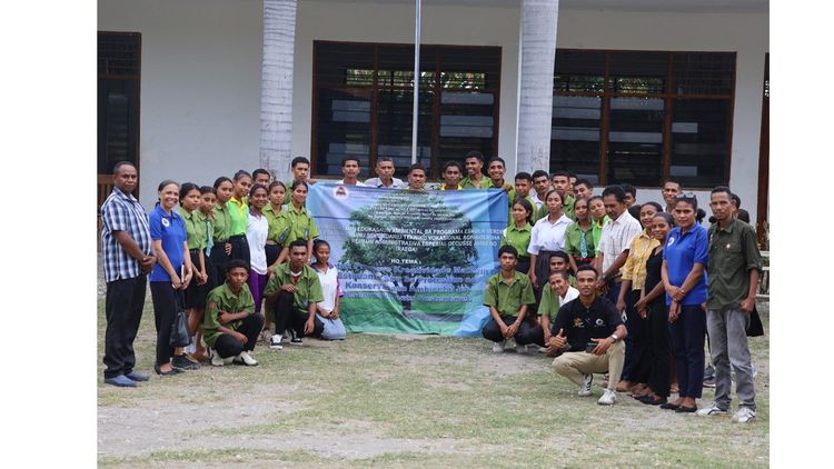 Sensibilizasaun Edukasaun Ambiental Ba Programa Eskola Verde Iha Eskola Ensinu Sekundariu Tekniku Vokasional Agrikola Iha Autoridade Rejiaun Administrativa Espesial Oecusse Ambeno (RAEOA)